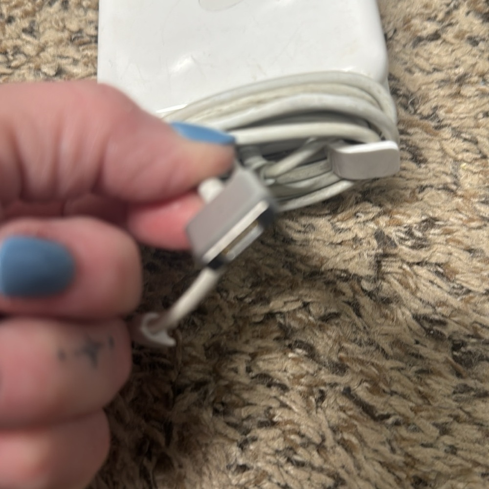 MagSafe 2 charging connector - Picture 6 of 7